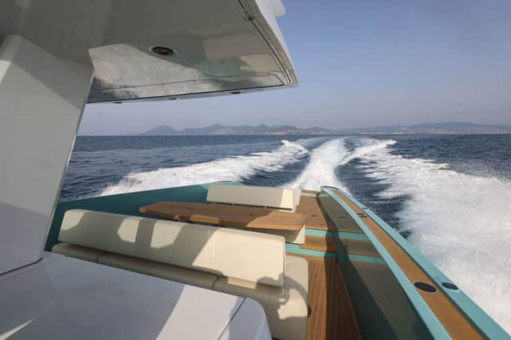location-journée-yacht-m-y-wajer-55-s