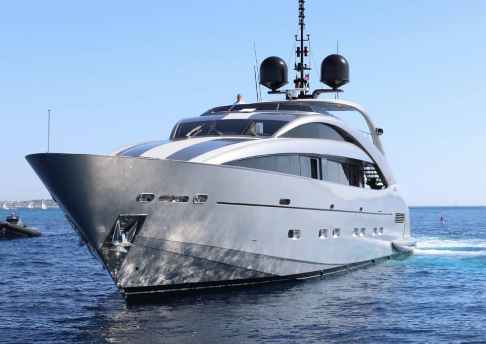 Yacht-charter-MY-MATSU