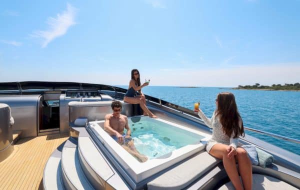 Accueil | Arthaud Yachting yacht-charter-rental-m-y-matsu