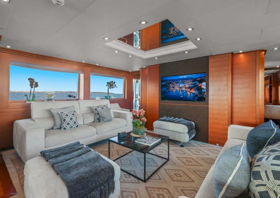 yacht-charter-rental-m-y-matsu