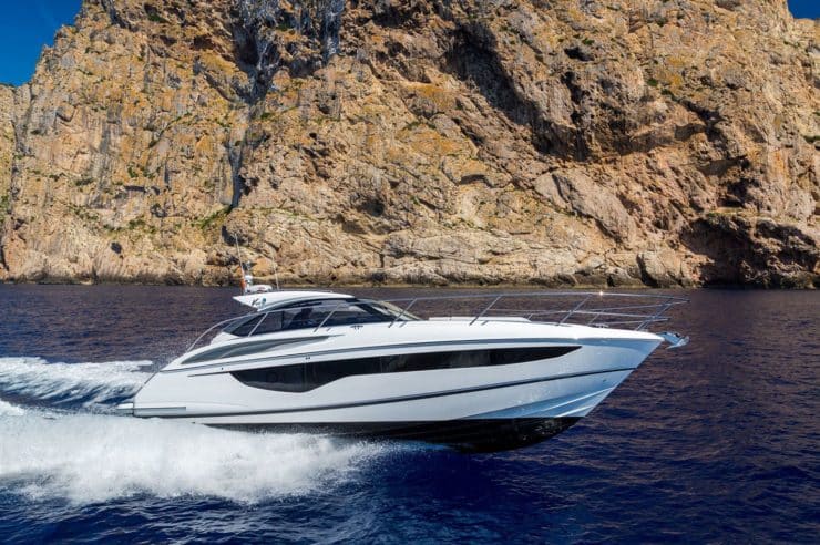 Yacht-charter- PRINCESS V40