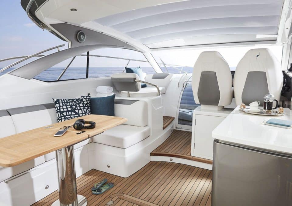 Yacht-charter- PRINCESS V40