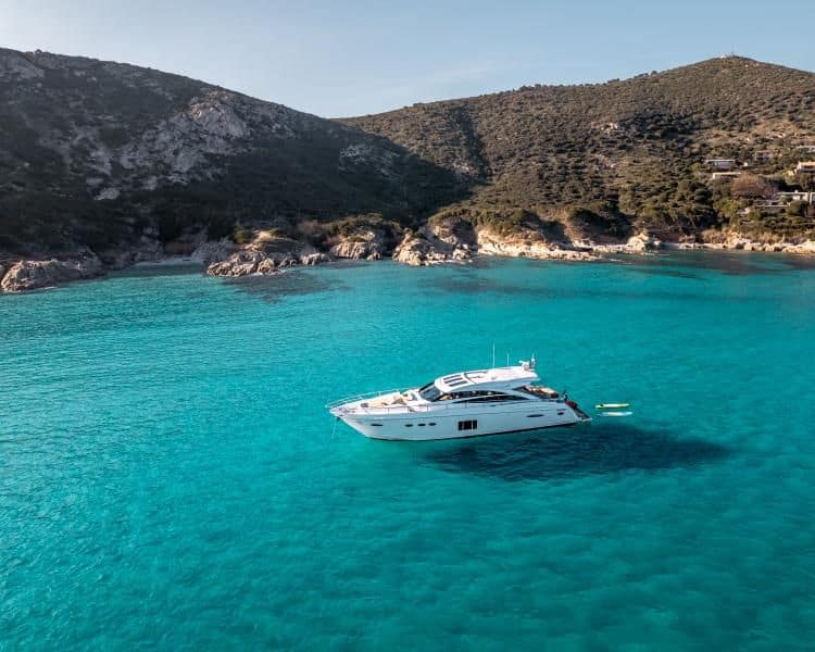 Yacht-charter- PRINCESS V72