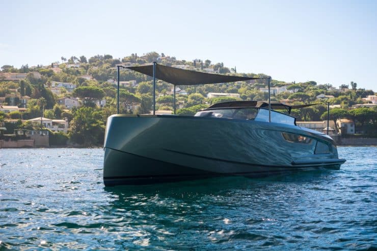 yacht-day-charter-m-y-vanquish-45
