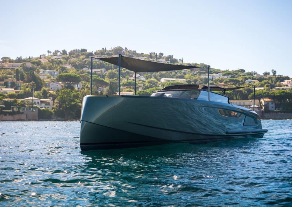 yacht-day-charter-m-y-vanquish-45