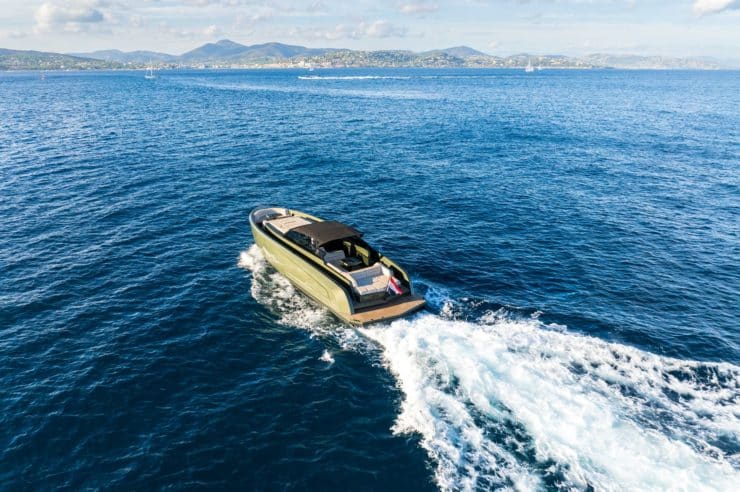 yacht-day-charter-m-y-vanquish-45