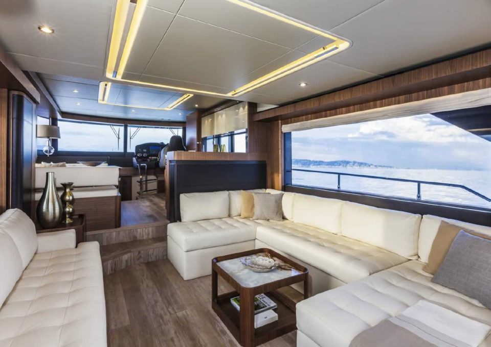 day-charter-rental-m-y-navetta-58-