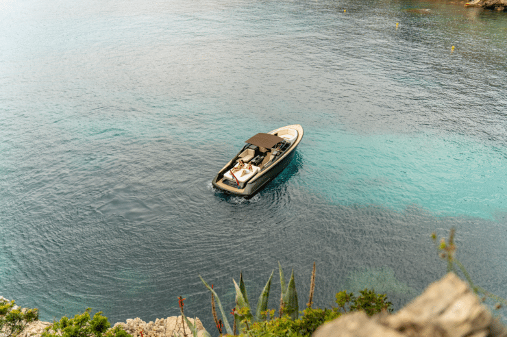 location-yacht-journee-m-y-reborn-38