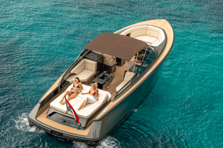 location-yacht-journee-m-y-reborn-38