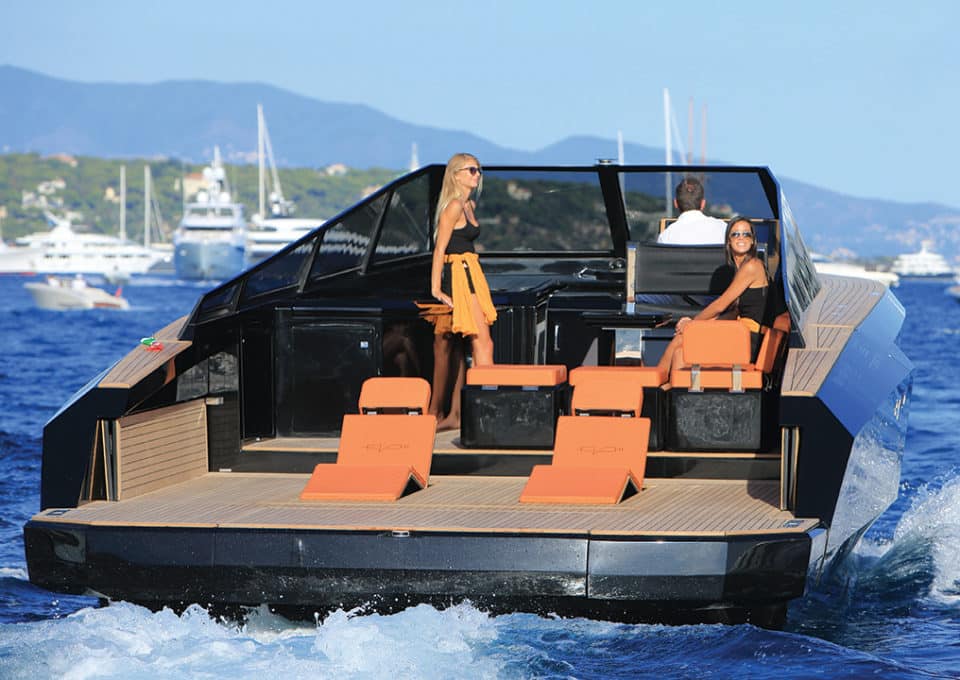 Day-charter-rental-m-y-evo-43