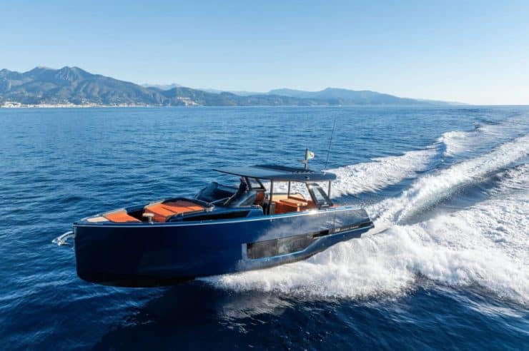 location-yacht-journee-m-y-cranchi-46
