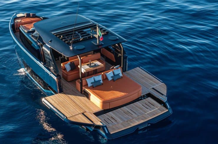 day-charter-rental-m-y-cranchi-46