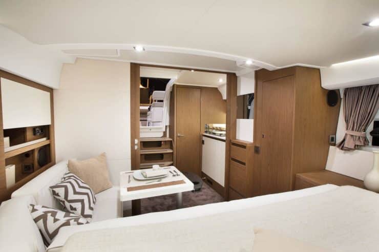 day-charter-yacht-rental-m-y-leader-36