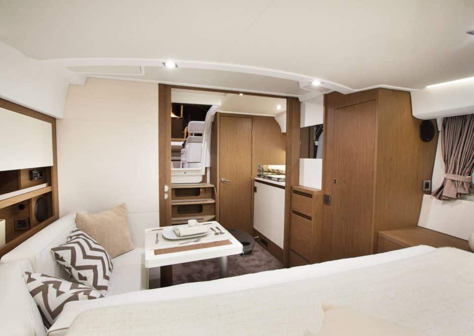 day-charter-yacht-rental-m-y-leader-36