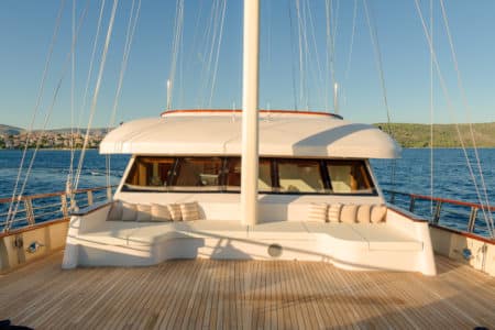 Location-Yacht-Charter-S-Y-Son-De-Mar