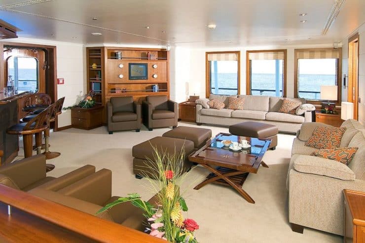 location-yacht-charter-MY-hanse-explorer-Antarctica