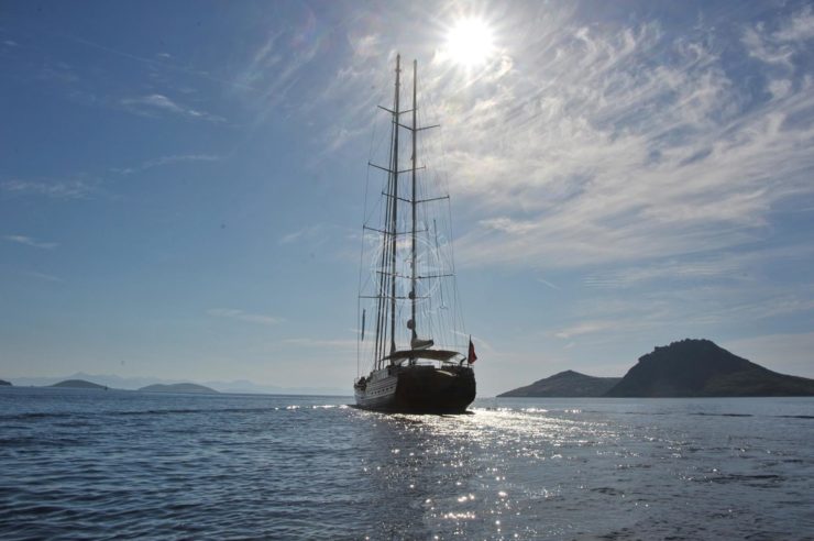 location-yacht-charter-SY-carpe-diem-V-1