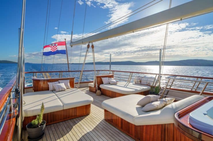 yacht-charter-m-y-son-de-mar