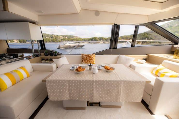 location-journée-navire-m-y-prestige-630-s
