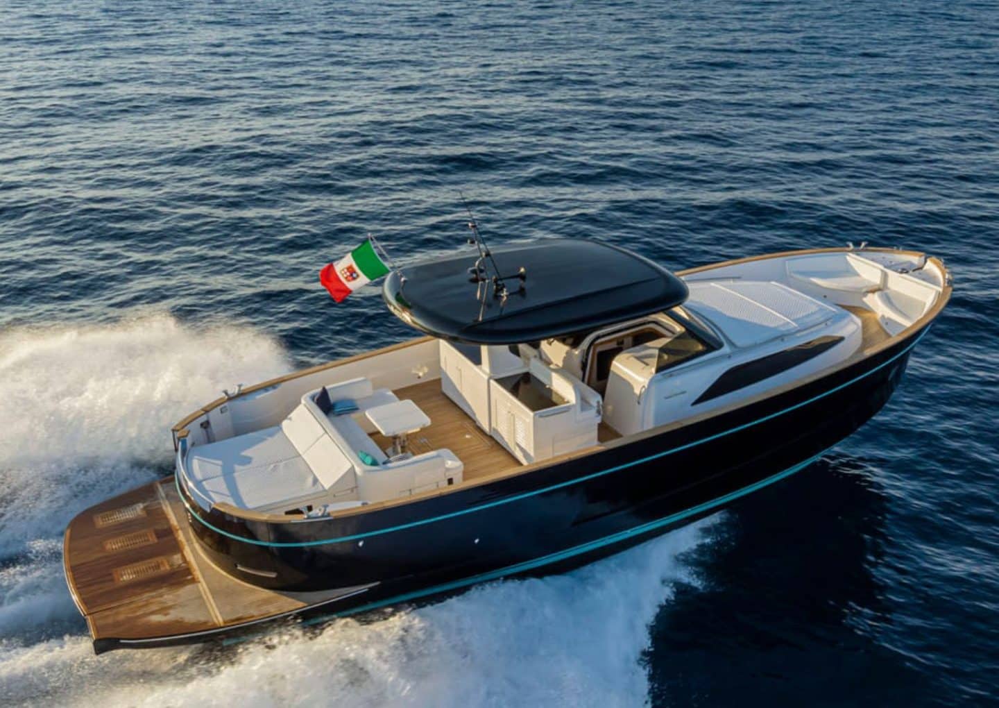 M/Y GOZZO 45 | Arthaud Yachting location-journée-yacht-m-y-gozzo-45