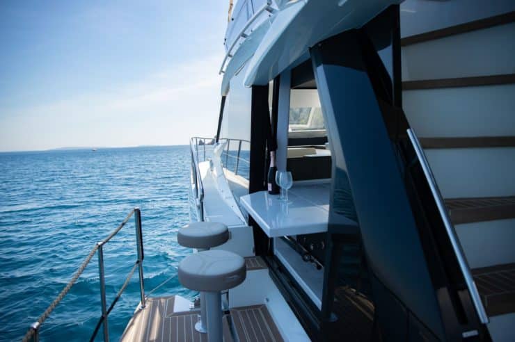 location-journee-yacht-m-y-galeon-46-fly