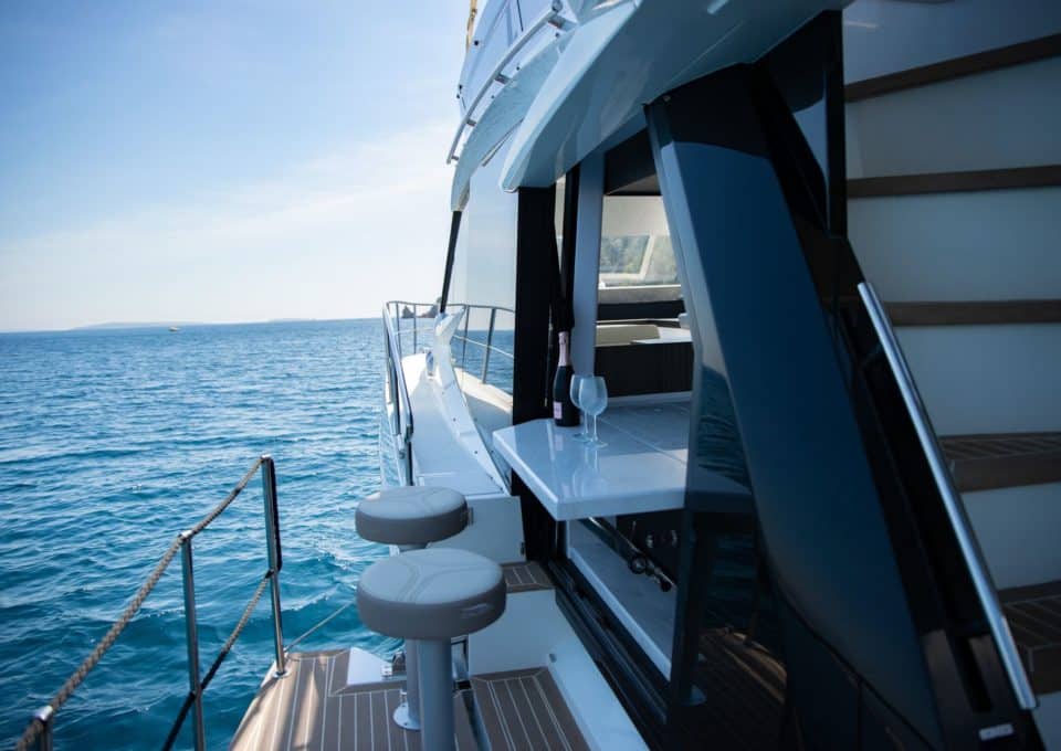 location-journee-yacht-m-y-galeon-46-fly