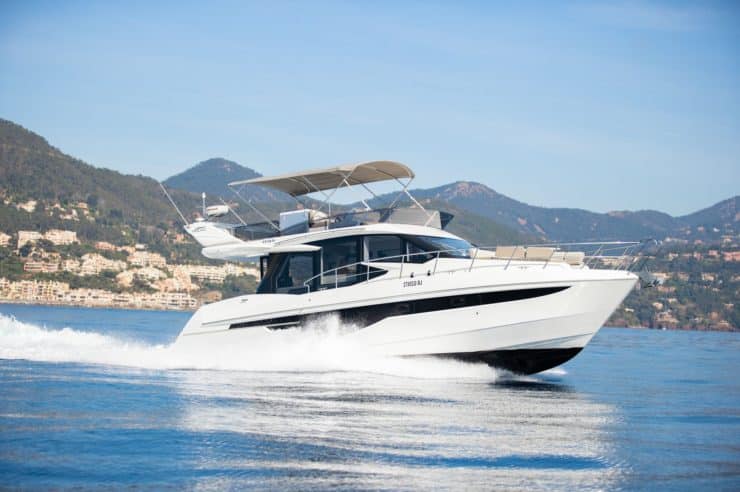 location-journee-yacht-m-y-galeon-46-fly