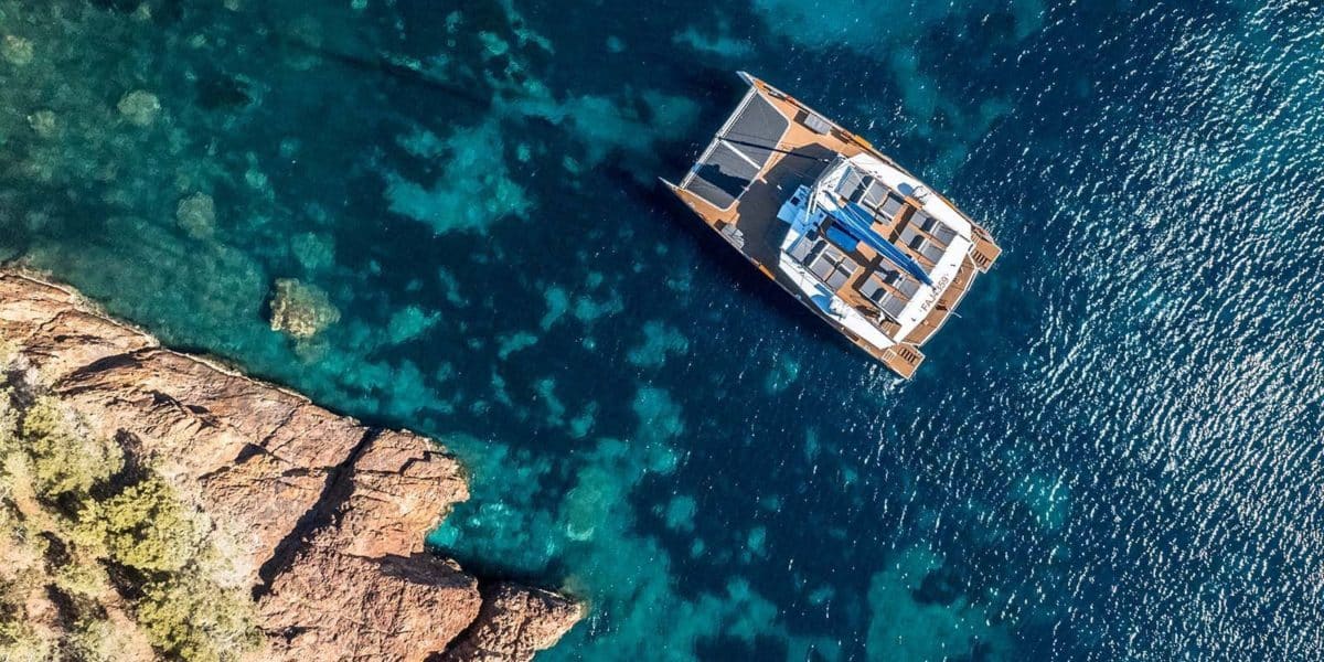 les-meilleures-activites-a-bord-dun-maxi-catamaran