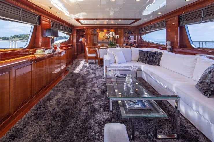 location-yacht-charter-MY-divine