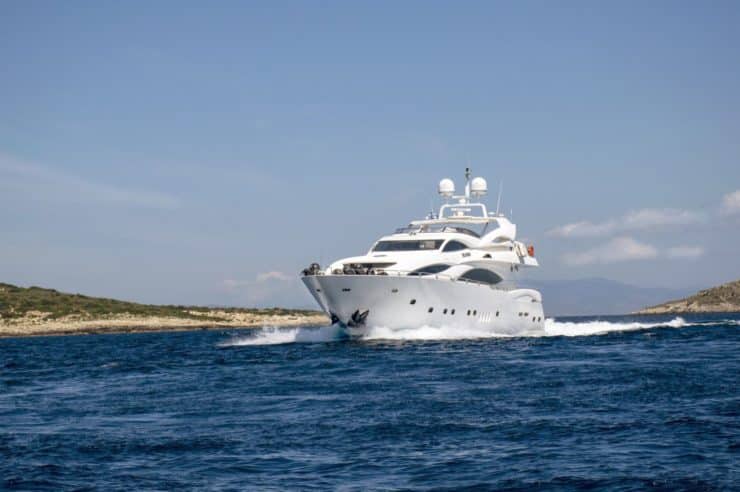 location-yacht-charter-MY-mi-alma