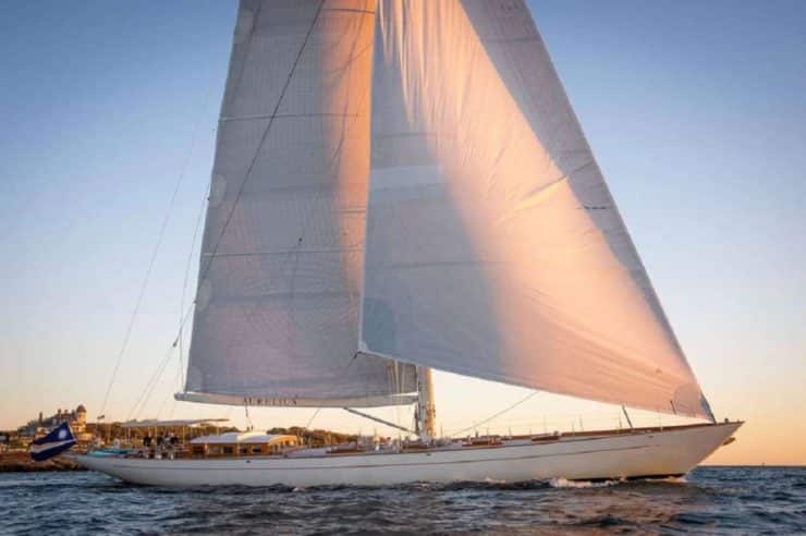 yacht-charter-m-y-aurelius-111