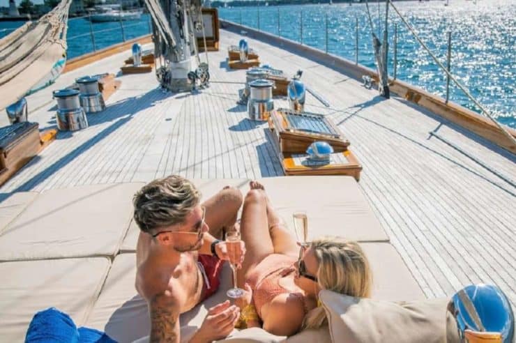 yacht-charter-m-y-aurelius-111