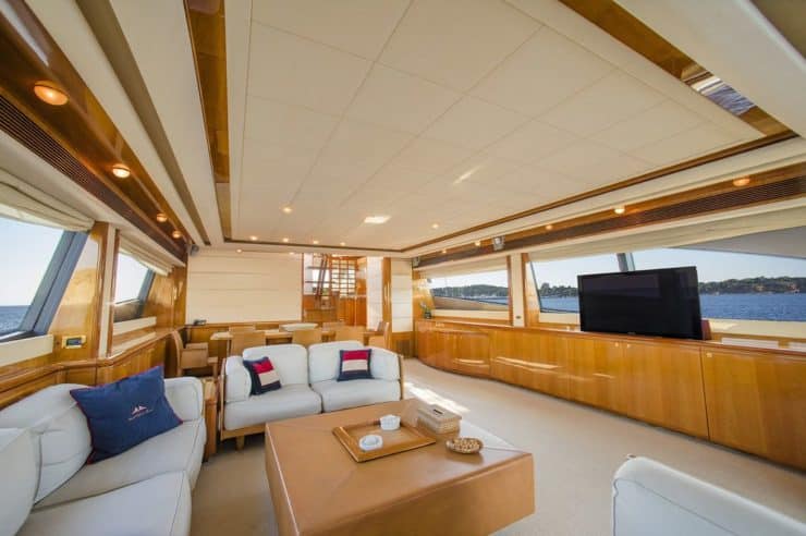 yacht-charter-m-y-day-off