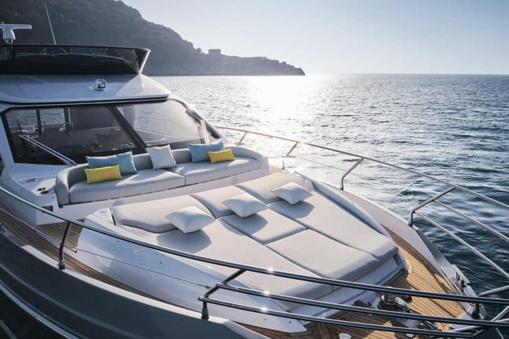 location-journée-yacht-m-y-Azimut_53_Fly