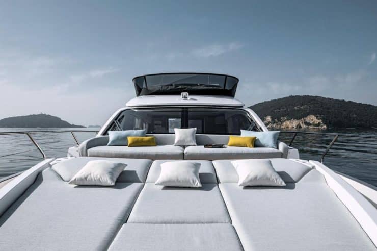 location-journée-yacht-m-y-Azimut_53_Fly