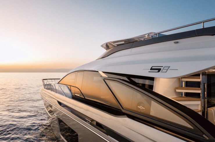 day-charter-rental-yacht-m-y-azimut-s8