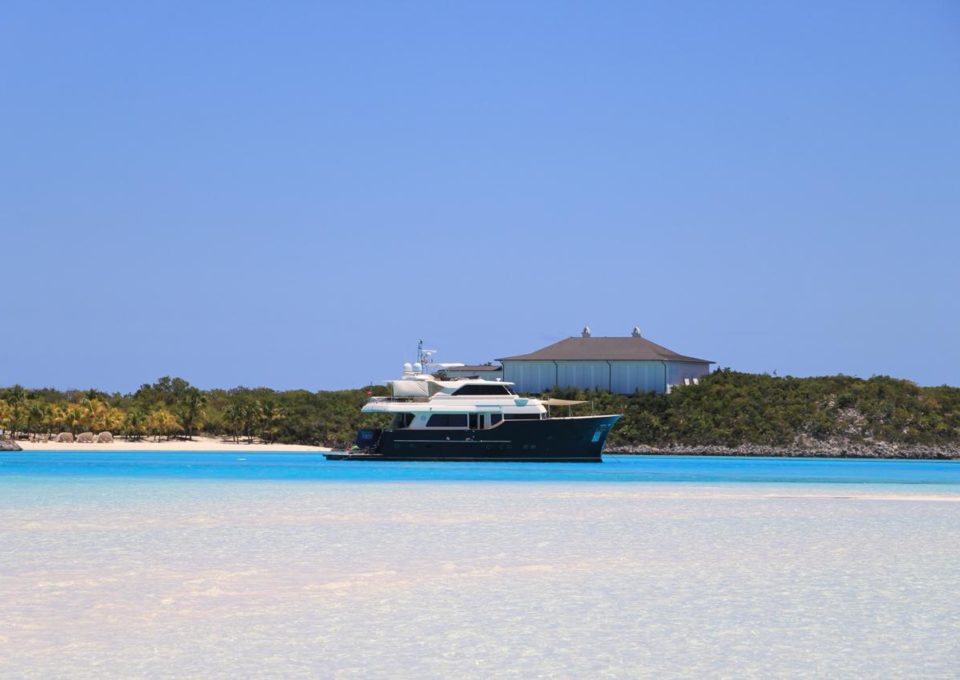 location-yacht-charter-MY-nomada