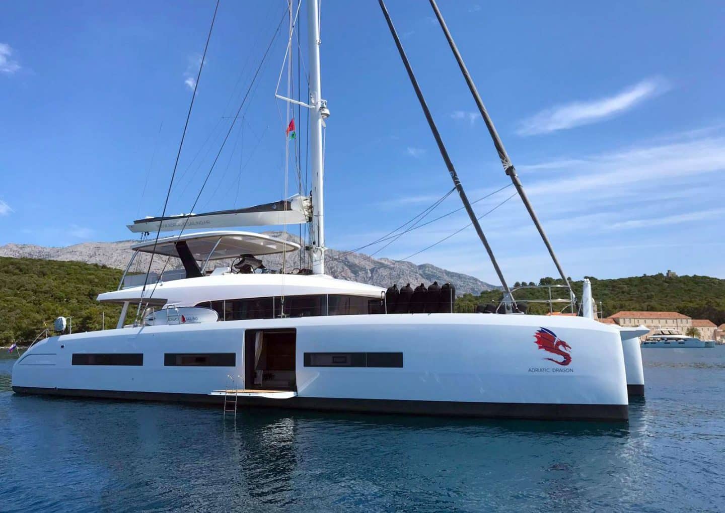 S/Y ADRIATIC DRAGON | Arthaud Yachting location-catamaran-yacht-charter-MY-adriatic-dragon