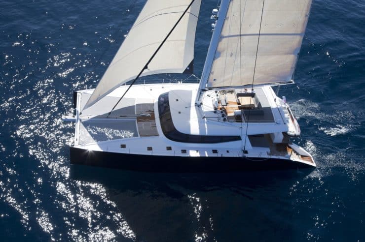 location-catamaran-yacht-charter-MY-levante