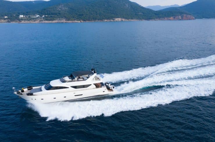 location-yacht-charter-MY-salty