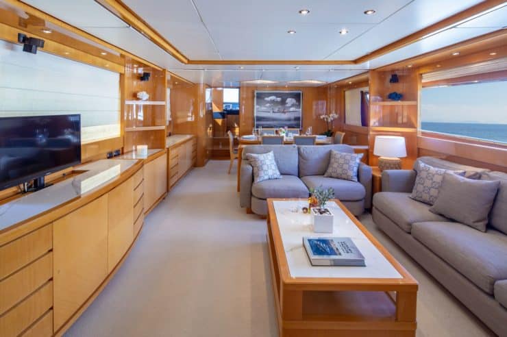 location-yacht-charter-MY-the-bird