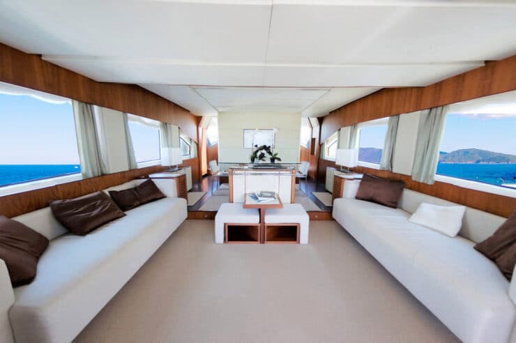 yacht-charter-m-y-questa-e-vita
