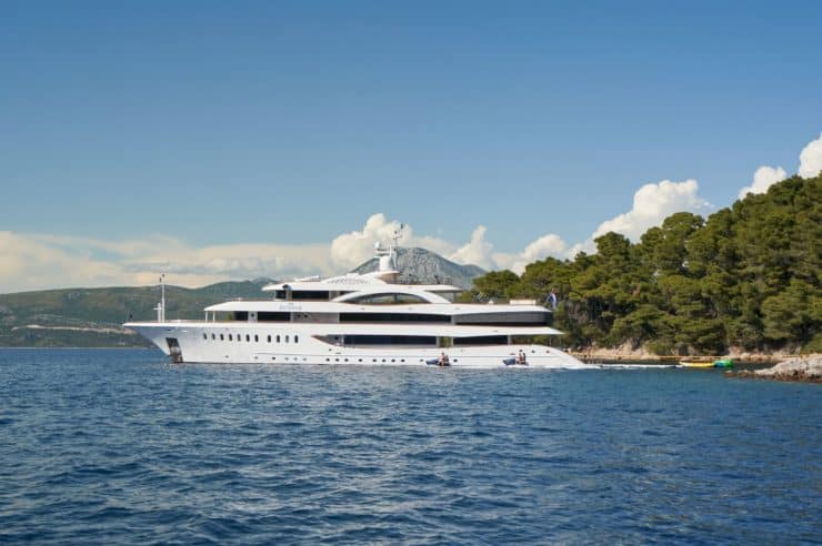 location-yacht-m-y-aeterna