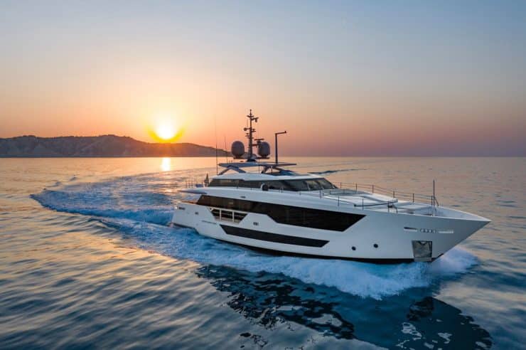 location-yacht-m-y-alvium