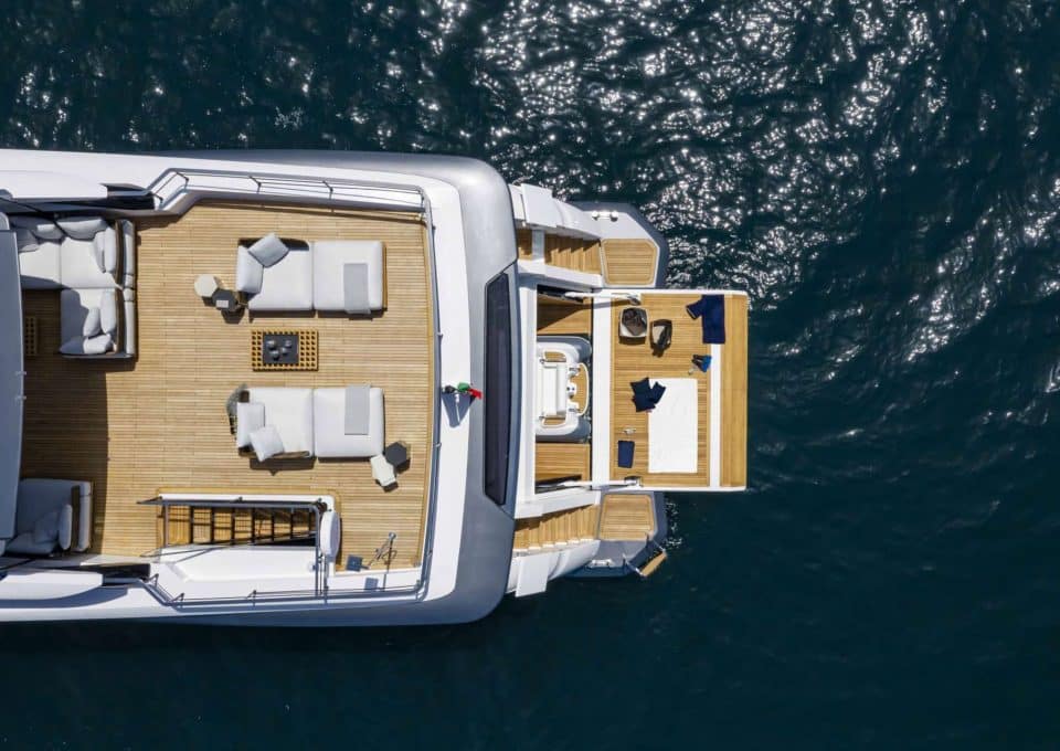 location-yacht-m-y-alvium