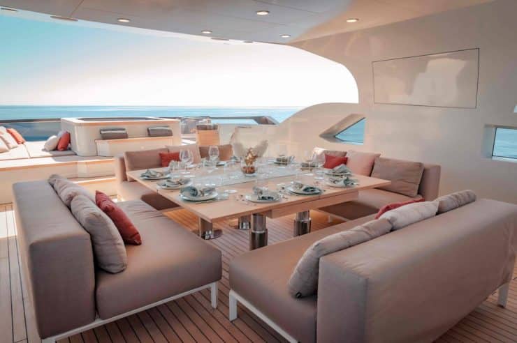 location-yacht-m-y-infinity-nine