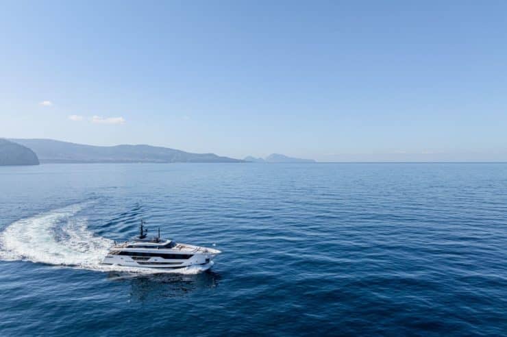 location-yacht-m-y-marican-forever