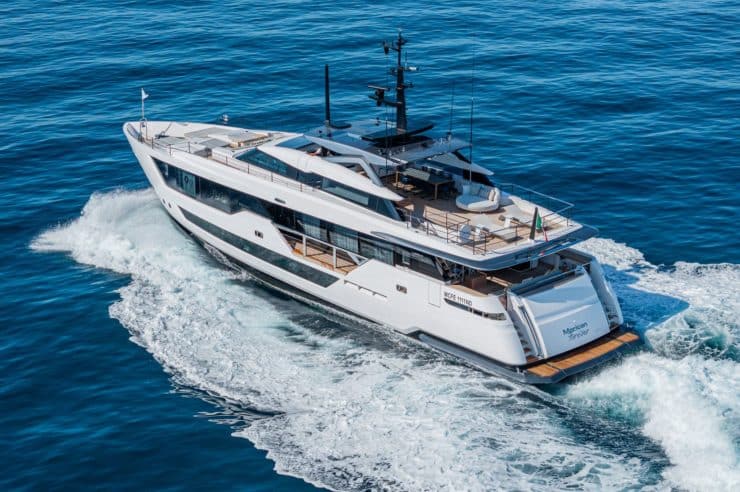location-yacht-m-y-marican-forever