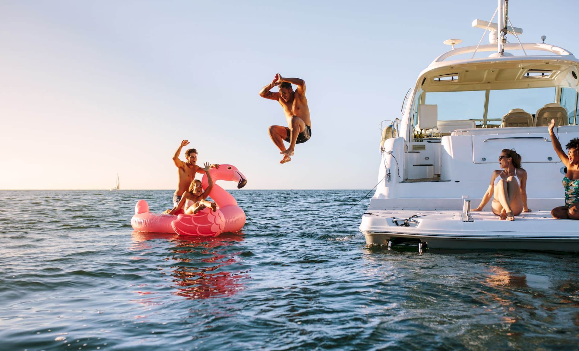 guide-pratique-pour-la-location-de-yacht-sur-la-cote-dazur