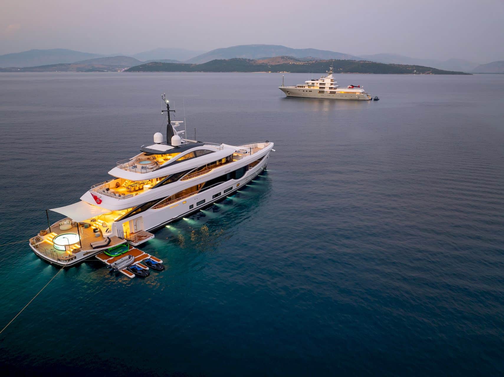 mieux-vaut-il-acheter-ou-louer-un-yacht-de-luxe